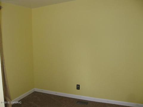 721 E Grn, Marshall, MI 49068 photo 13