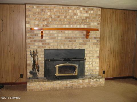 721 E Grn, Marshall, MI 49068 photo 11