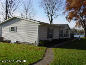 23286 Van Resort Dr, Mendon, MI 49072 photo 2