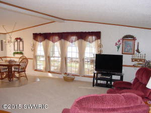 23286 Van Resort Dr, Mendon, MI 49072 photo 9