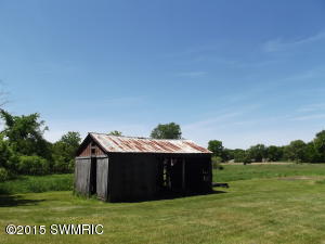 175 E 104th, Grant, MI 49327 photo 3