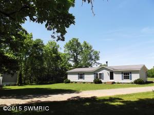 175 E 104th, Grant, MI 49327 photo 1