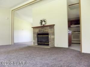175 E 104th, Grant, MI 49327 photo 5