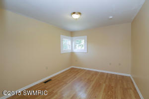 1327 River St, Three Rivers, MI 49093 photo 10