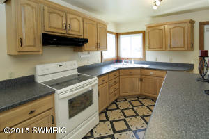 1327 River St, Three Rivers, MI 49093 photo 7