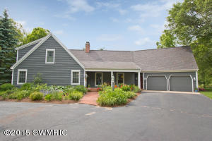 8211 28th St SE, Ada, MI 49301 photo 1