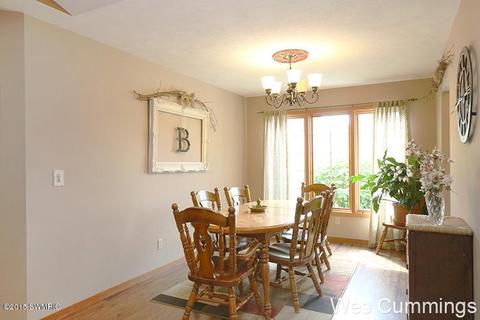 1300 5th St, Belding, MI 48809 photo 8