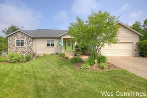 1300 5th St, Belding, MI 48809 photo 1