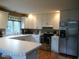 6253 E 76th St, Newaygo, MI 49337 photo 9