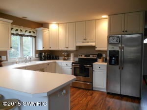 6253 E 76th St, Newaygo, MI 49337 photo 10