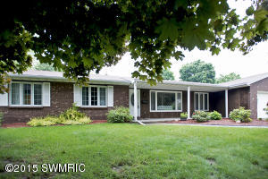 6311 Ormada Dr, Kalamazoo, MI 49048 photo 2