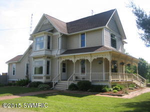 11066 E Drive Dr S, Ceresco, MI 49033 photo 1