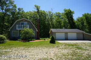 5714 E Baseline Rd, White Cloud, MI 49349 photo 2