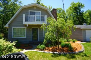 5714 E Baseline Rd, White Cloud, MI 49349 photo 1