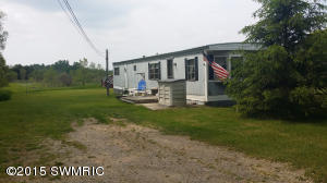 8511 Loop Rd, Hesperia, MI 49421 photo 1