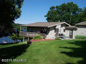 23701 Lake Dr, Sears, MI 49679 photo 1