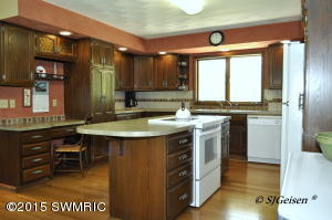 6425 N Whites Bridge Rd, Belding, MI 48809 photo 12