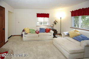 93 Fortune Rd, Springfield, MI 49037 photo 3