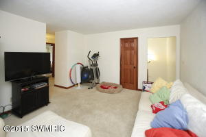 93 Fortune Rd, Springfield, MI 49037 photo 5