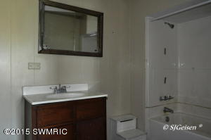 4972 N Whites Bridge Rd, Belding, MI 48809 photo 9