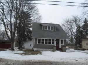 317 S Constantine St, Three Rivers, MI 49093 photo 1