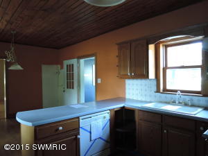 802 N Main St, Plainwell, MI 49080 photo 12