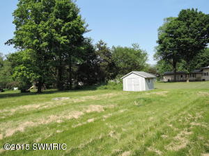 802 N Main St, Plainwell, MI 49080 photo 38