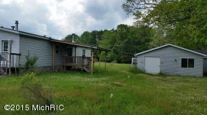6674 E 48th St, Chase, MI 49623 photo 2
