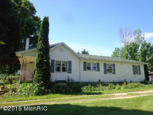3217 Graff Rd, Belding, MI 48809 photo 3