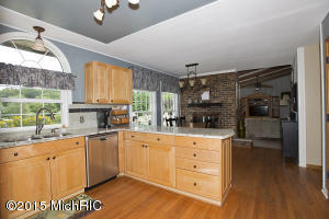 175 S South Lake Doster Dr, Plainwell, MI 49080 photo 10