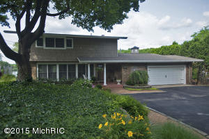 175 S South Lake Doster Dr, Plainwell, MI 49080 photo 3