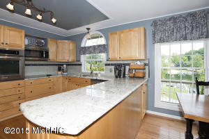 175 S South Lake Doster Dr, Plainwell, MI 49080 photo 9