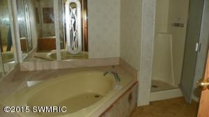 112 Peachtree St, Constantine, MI 49042 photo 10