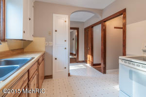 812 E Lewis St, Whitehall, MI 49461 photo 9