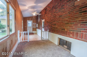 812 E Lewis St, Whitehall, MI 49461 photo 17