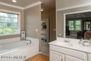 1035 Jacaranda Cir SE, Ada, MI 49301 photo 22