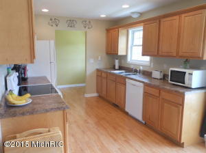 2844 White Tail Dr, Sidney, MI 48885 photo 2