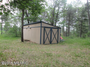 463 E 11 Mile Rd, Irons, MI 49644 photo 14
