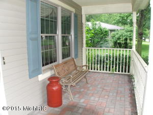 727 Forest St, Marshall, MI 49068 photo 3