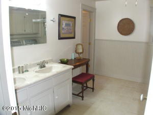 727 Forest St, Marshall, MI 49068 photo 17