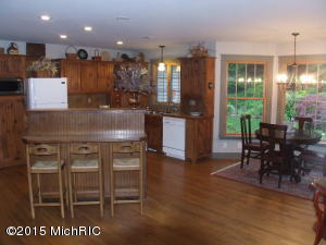 727 Forest St, Marshall, MI 49068 photo 9