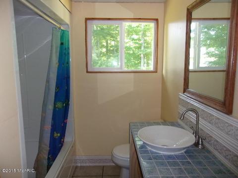 21571 Hulls Rd, Copemish, MI 49625 photo 16