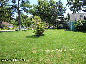 150 Orchard St, Plainwell, MI 49080 photo 2