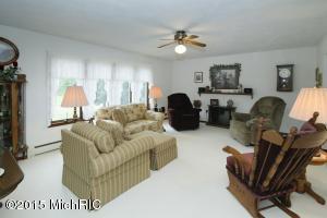 13985 E Drive Dr S, Marshall, MI 49068 photo 6