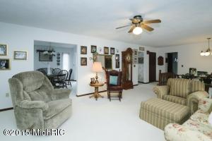 13985 E Drive Dr S, Marshall, MI 49068 photo 5