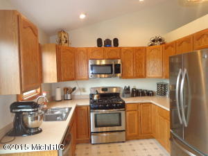 9045 Lemon Rd, Bancroft, MI 48414 photo 2