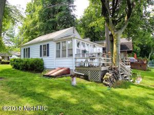 181 Beechwood Dr SW, Stanton, MI 48888 photo 4