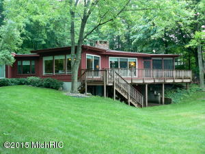 4585 S Lakeshore Dr, Ludington, MI 49431 photo 1