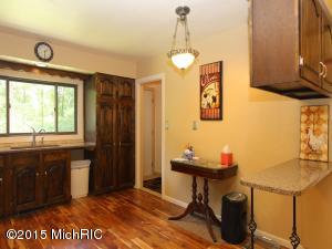 8461 Fulton St E, Ada, MI 49301 photo 5