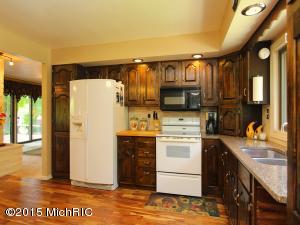 8461 Fulton St E, Ada, MI 49301 photo 4